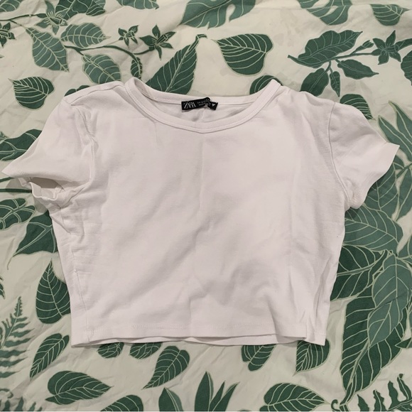 Zara crop tops (2 pack) - Picture 4 of 6